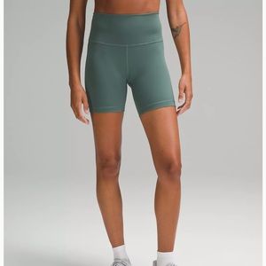 Wunder train High-rise biker shorts